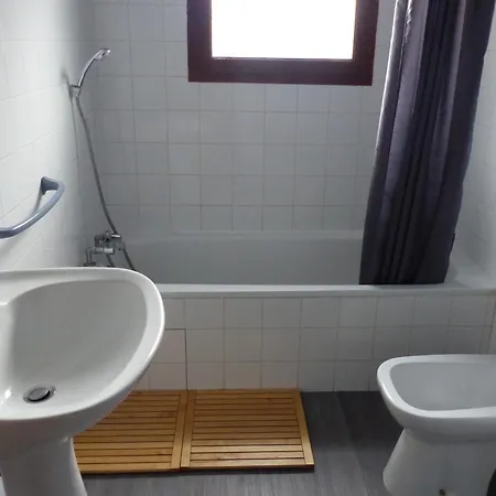 Maison T4 Avec Grande Terrasse Couverte, Boulodrome Et Jardin Clos - - Fr-1-521-218 בית נופש